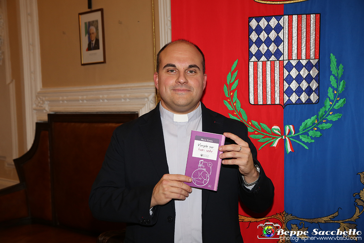 VBS_3222 - Presentazione Libro 'Vangelo per Fuori Sede' di Don Mauro Canta.jpg